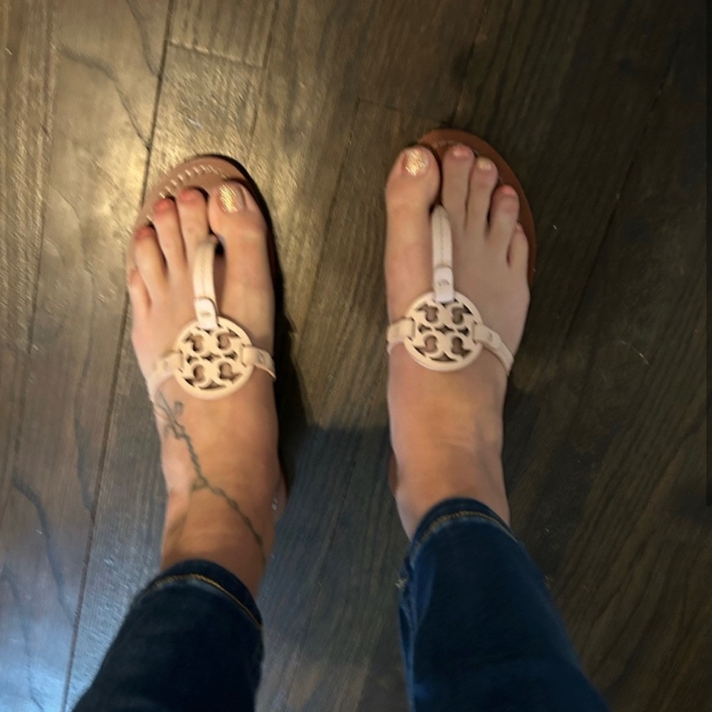 Light pink pale Tory Burch sandals